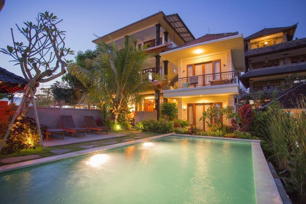 Puji Hostel And Bungalow Ubud Exterior photo