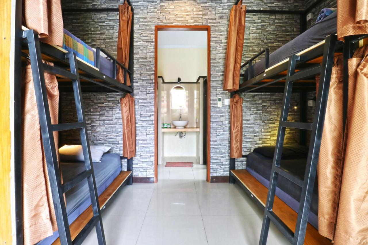 Puji Hostel And Bungalow Ubud Exterior photo