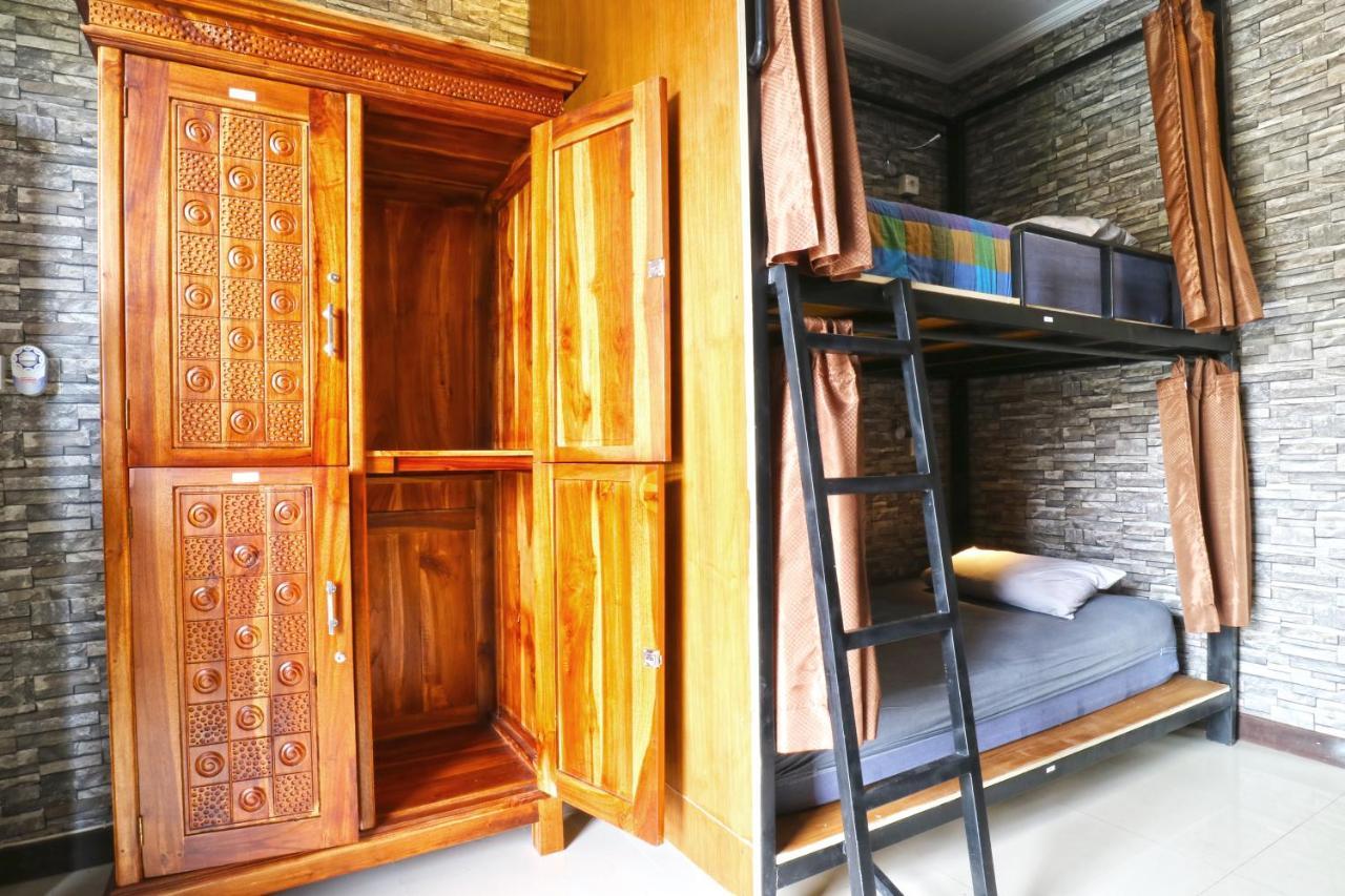 Puji Hostel And Bungalow Ubud Exterior photo