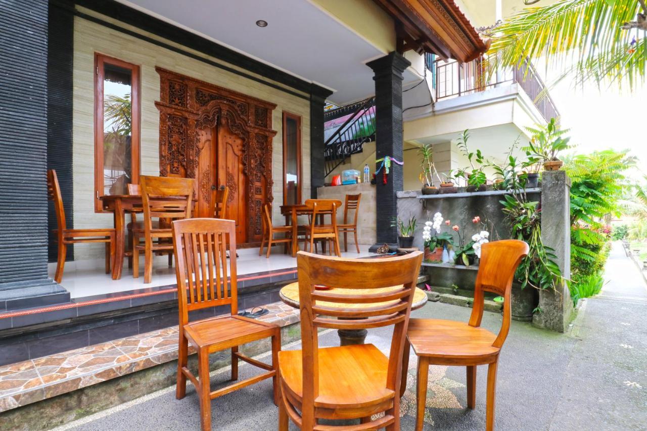 Puji Hostel And Bungalow Ubud Exterior photo