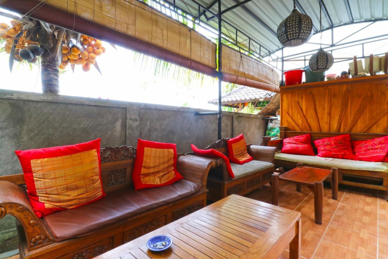 Puji Hostel And Bungalow Ubud Exterior photo