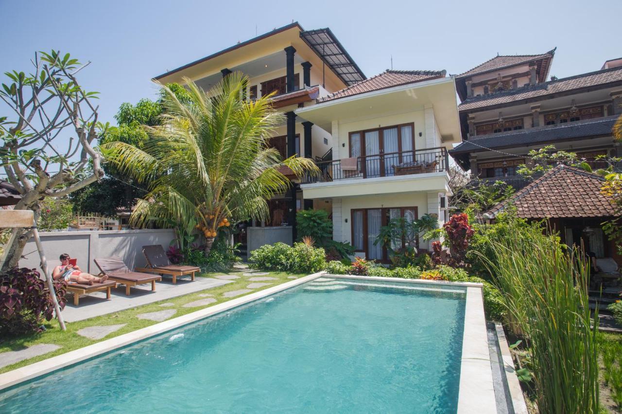 Puji Hostel And Bungalow Ubud Exterior photo