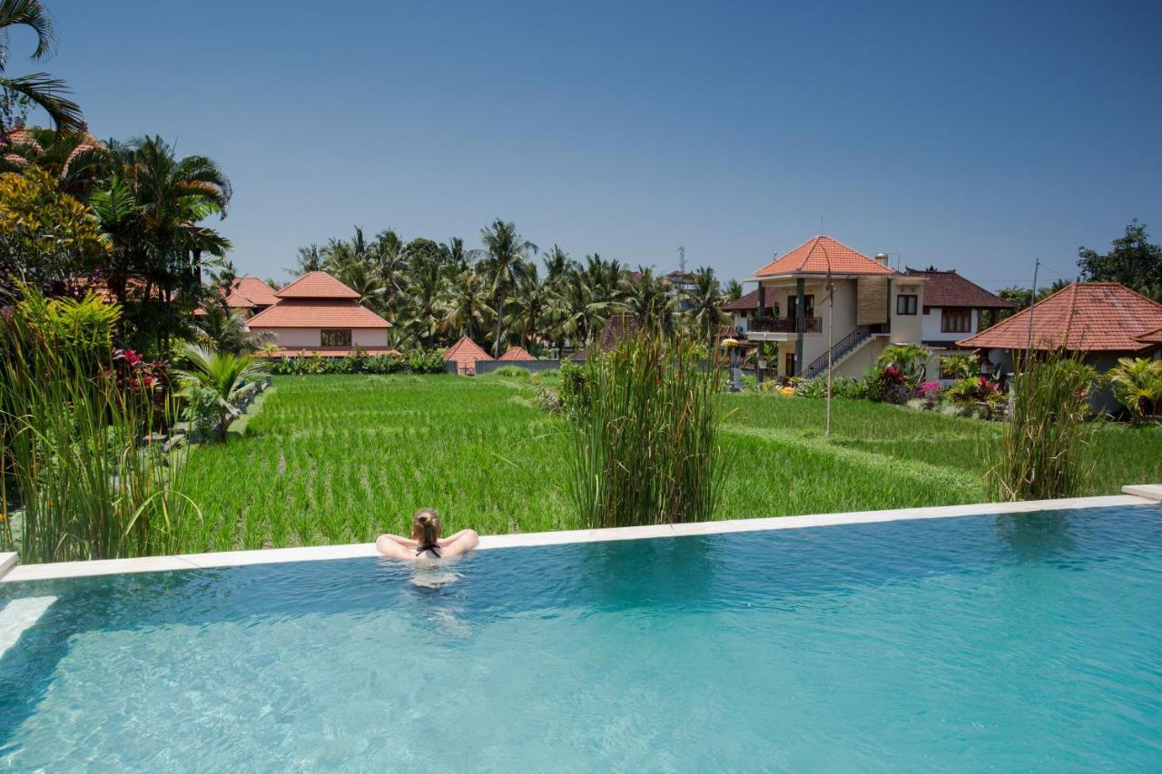 Puji Hostel And Bungalow Ubud Exterior photo