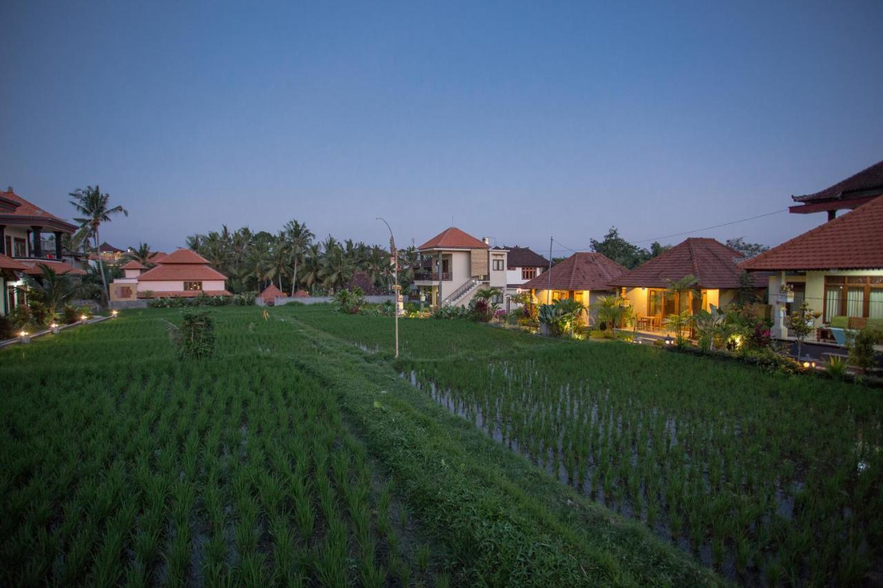 Puji Hostel And Bungalow Ubud Exterior photo